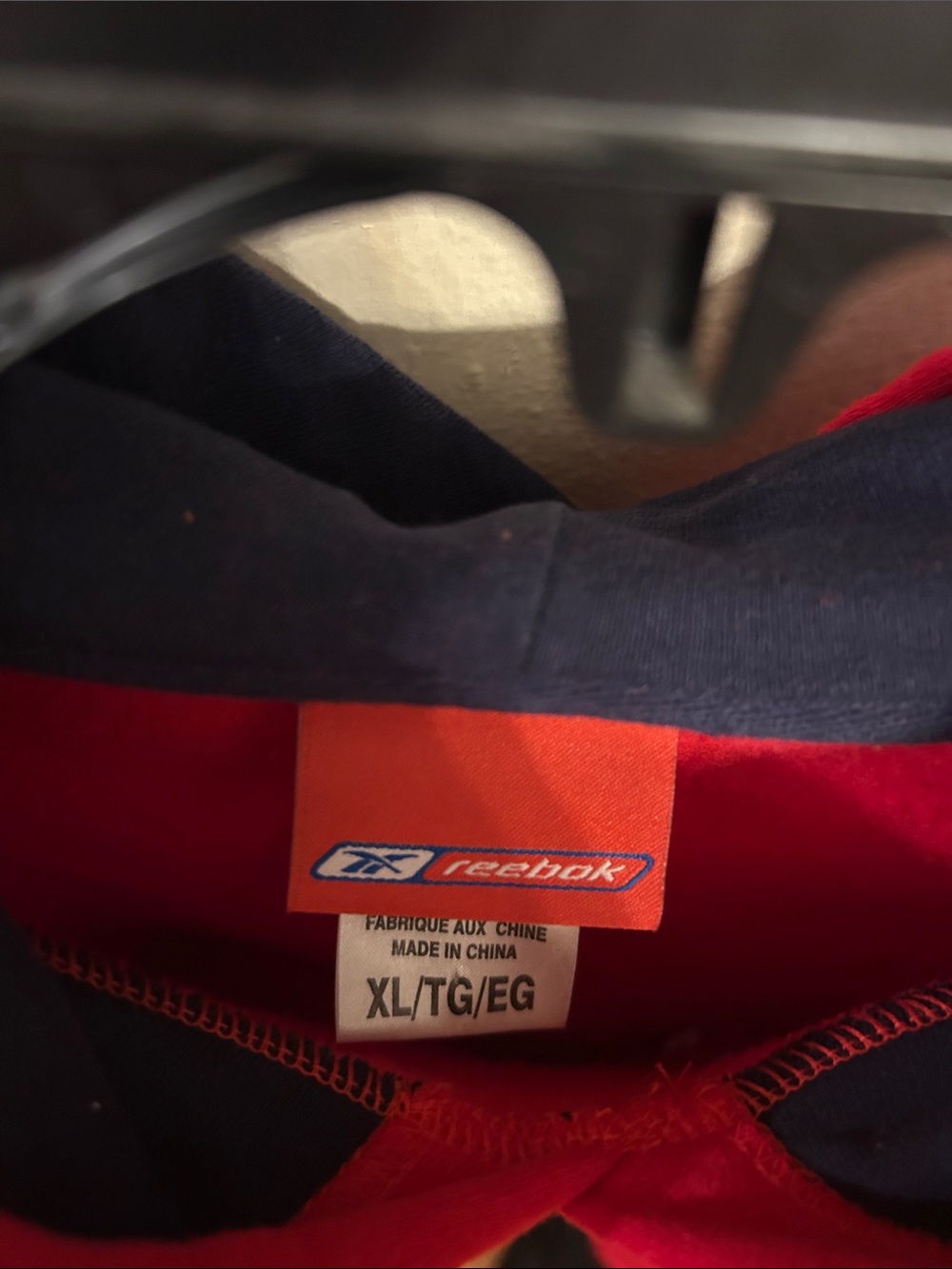 Reebok - Men’s XL Red/White/Blue Patriots hoodie.